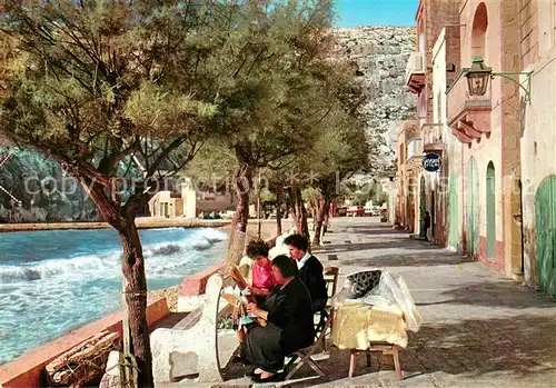 AK / Ansichtskarte Gozo_Malta Lace working women Xlendi Bay Gozo_Malta
