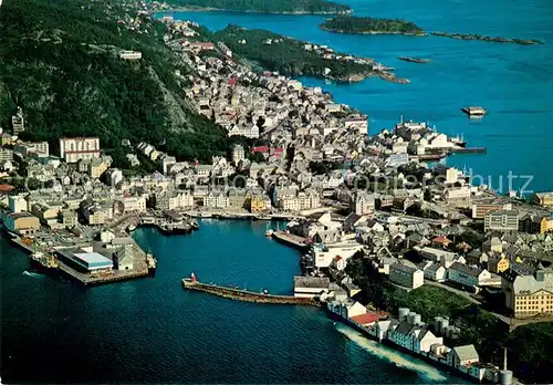 AK / Ansichtskarte Alesund Fliegeraufnahme Alesund