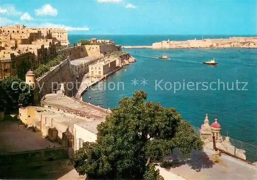 AK / Ansichtskarte Valletta_Malta Festung Hafeneinfahrt Valletta_Malta