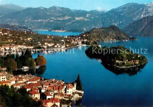 AK / Ansichtskarte Lago_di_Como Sala e Isola Comacina sullo sfondo Bellagio veduta aerea Lago_di_Como
