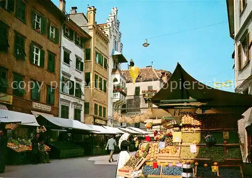 AK / Ansichtskarte Bozen_Suedtirol Obstmarkt Piazza Erbe Bozen Suedtirol