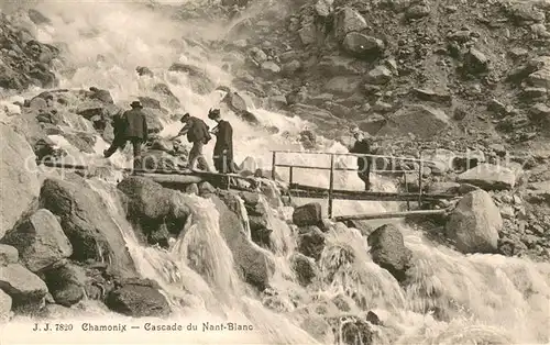 AK / Ansichtskarte Chamonix Cascade du Nant Blanc Chamonix