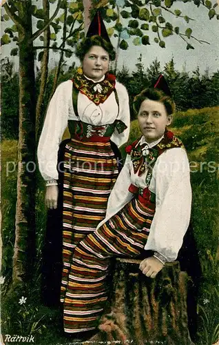 AK / Ansichtskarte Raettvik Landestrachten Raettvik