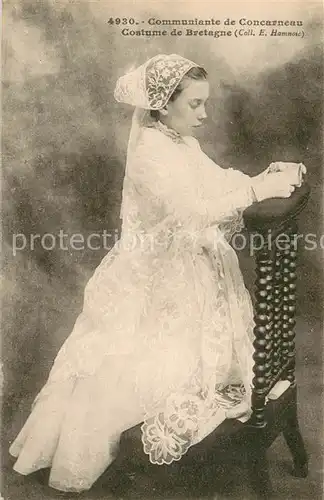 AK / Ansichtskarte Concarneau_Finistere Costume de Bretagne Concarneau_Finistere