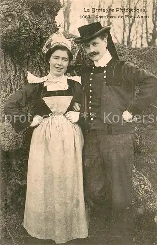AK / Ansichtskarte Pont Aven Costumes Trachten Pont Aven