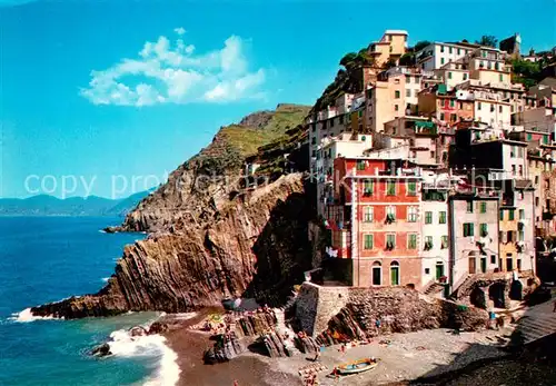 AK / Ansichtskarte Riomaggiore Panorama e scogliera Riomaggiore