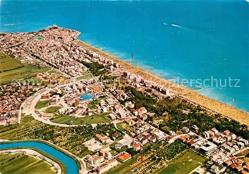 AK / Ansichtskarte Caorle_Venezia Panorama dall aereo Caorle_Venezia