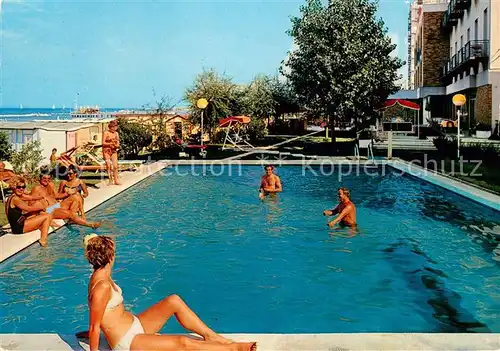 AK / Ansichtskarte Cattolica_Rimini Hotel Royal Swimming Pool 