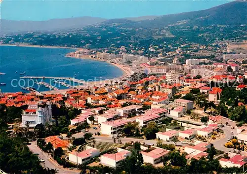 AK / Ansichtskarte Sainte_Maxime_sur_Mer_Var Vue panoramique aerienne Au premier plan Les Tourelles Sainte_Maxime_sur_Mer_Var