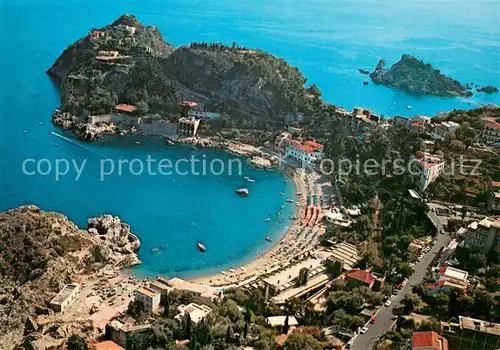 AK / Ansichtskarte Taormina_Sizilien Baia di Mazzaro e Isola Bella Fliegeraufnahme Taormina Sizilien
