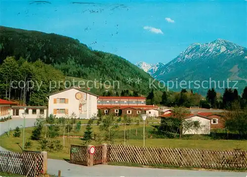 AK / Ansichtskarte Inzell Bayer Landessportverband Sport und Jugendferiendorf mit Gamskogel und Zwiesel Inzell