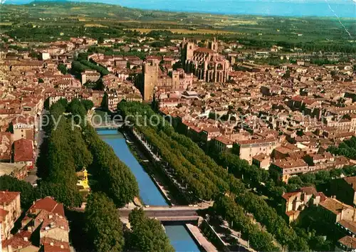 AK / Ansichtskarte Narbonne_Aude Vue aerienne sur le centre de la ville Cathedrale Saint Just Pont sur le canal de la Robine Narbonne Aude