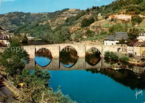 AK / Ansichtskarte Entraygues sur Truyere Pont gotique sur la Truyere XIIIe siecle Entraygues sur Truyere