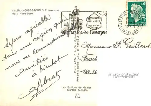 AK / Ansichtskarte Villefranche de Rouergue Place Notre Dame Croix Villefranche de Rouergue