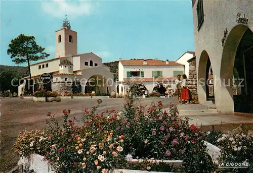 AK / Ansichtskarte Issambres_Var_Les La Place du Village Provencal Issambres_Var_Les