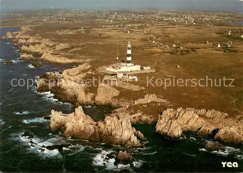 AK / Ansichtskarte Ouessant Phare du Creac h sur l ile vue aerienne Ouessant