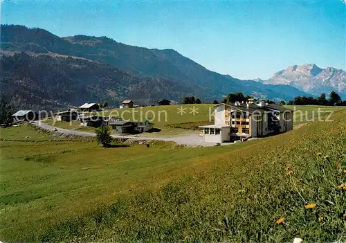 AK / Ansichtskarte Saint Jean de Sixt Village Familial de Vacances de Forgeassoud au loin la Tournette Alpes Saint Jean de Sixt