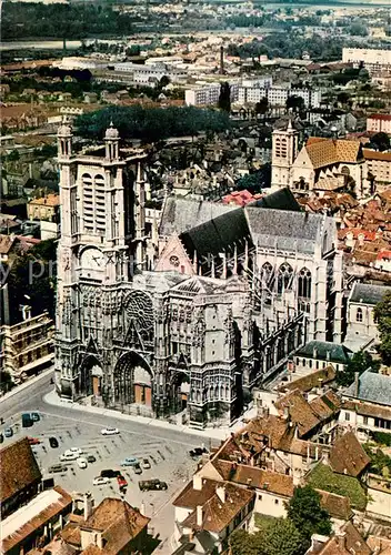 AK / Ansichtskarte Troyes_Aube Cathedrale Saint Pierre et Saint Paul vue aerienne Troyes Aube