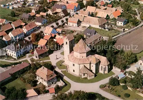 AK / Ansichtskarte Ottmarsheim_Haut Rhin Eglise ocogonal du XIe siecle vue aerienne Ottmarsheim Haut Rhin