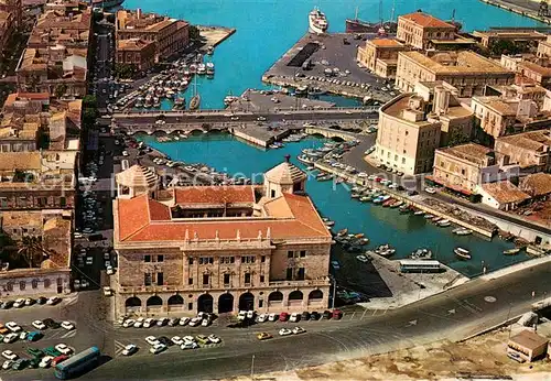 AK / Ansichtskarte Siracusa Il porto e la stazione marittima dall aereo Siracusa