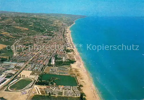 AK / Ansichtskarte Silvi_Marina Panorama dall aereo Silvi Marina