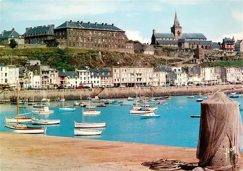 AK / Ansichtskarte Granville_Manche Le quai et la vieille ville Granville_Manche