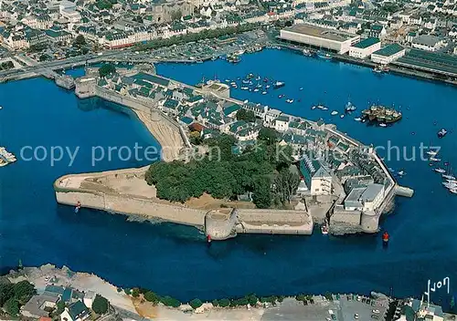 AK / Ansichtskarte Concarneau_Finistere Le port et la ville close vue aerienne Concarneau_Finistere