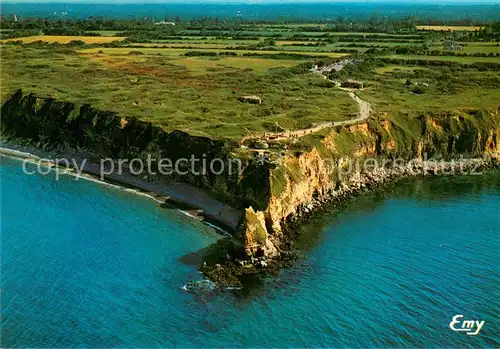 AK / Ansichtskarte Cricqueville en Bessin La Pointe du Hoc Vue aerienne Cricqueville en Bessin
