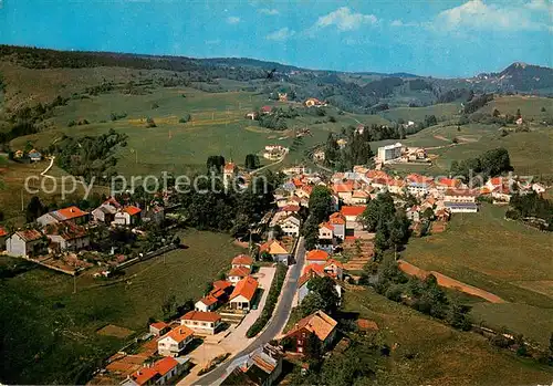 AK / Ansichtskarte Foncine le Haut Vue aerienne Foncine le Haut