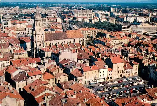 AK / Ansichtskarte Bourg en Bresse Vue aerienne Centre Eglise Notre Dame Bourg en Bresse