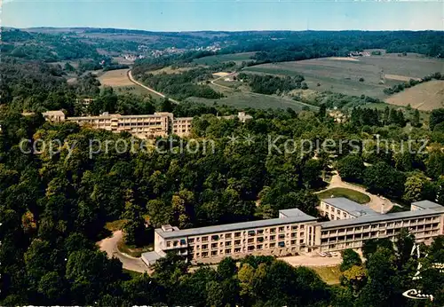 AK / Ansichtskarte Villiers Saint Denis Centre medico chirurgical vue aerienne Villiers Saint Denis