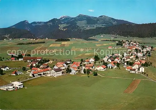 AK / Ansichtskarte L_Auberson et le Massif du Chasseron L_Auberson