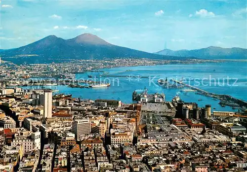 AK / Ansichtskarte Napoli_Neapel Panorama e Vesuvio veduta aerea Napoli Neapel