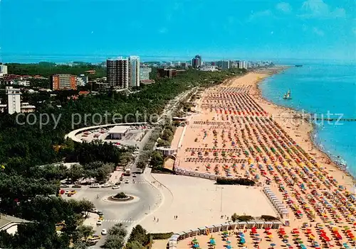 AK / Ansichtskarte Lignano_Pineta Veduta aerea della grande spiaggia Lignano Pineta