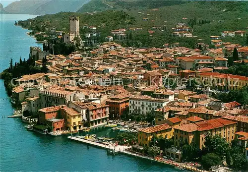 AK / Ansichtskarte Malcesine_Lago_di_Garda Fliegeraufnahme Malcesine_Lago_di_Garda