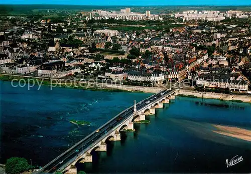 AK / Ansichtskarte Blois_Loir_et_Cher Ville Pont sur la Loire Place de la Resistance Eglise Saint Nicolas Chateau vue aerienne Blois_Loir_et_Cher
