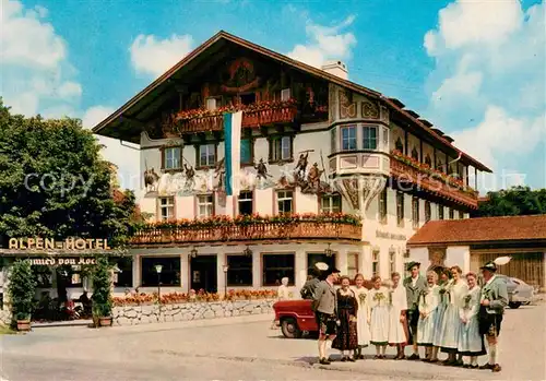 AK / Ansichtskarte Kochel_See Alpenhotel Schmied von Kochel Gruppenfoto Kochel_See