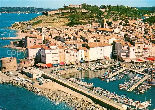 AK / Ansichtskarte Saint_Tropez_Var Vue aerienne du port et de la citadelle Cote d Azur Saint_Tropez_Var