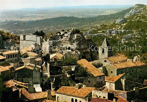 AK / Ansichtskarte Les_Baux de Provence Village Panorama sur la Provence Les_Baux de Provence