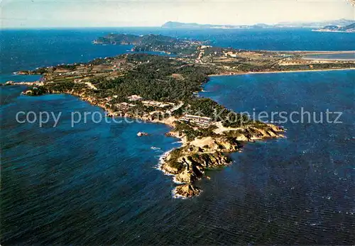 AK / Ansichtskarte Giens_Var Village Vacances Familles vue aerienne Giens_Var