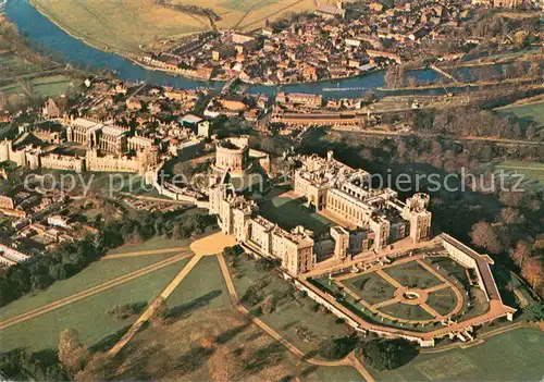 AK / Ansichtskarte Windsor_Castle Fliegeraufnahme Windsor_Castle