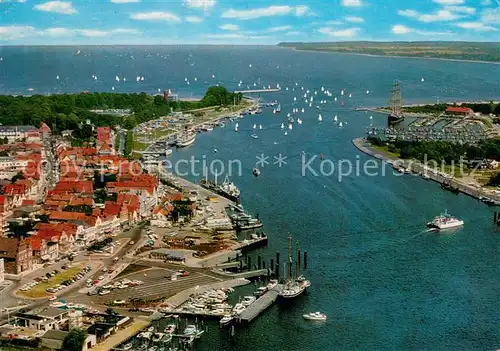 AK / Ansichtskarte Travemuende_Ostseebad Fliegeraufnahme Travemuende_Ostseebad