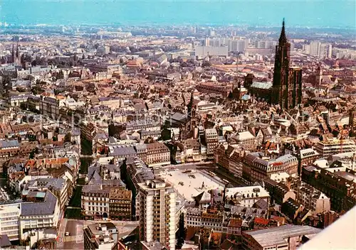 AK / Ansichtskarte Strasbourg_Alsace Vue aerienne La Cathedrale La Place Kleber Strasbourg Alsace
