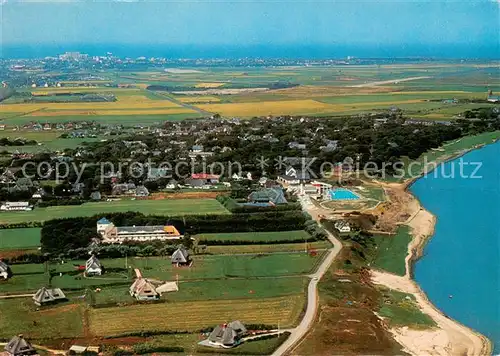AK / Ansichtskarte Keitum_Sylt Luftkurort mit Westerland im Hintergrund Fliegeraufnahme Keitum Sylt
