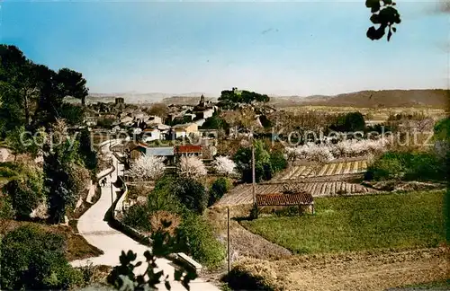 AK / Ansichtskarte Cucuron Vue generale prise de la route de Vaugines Cucuron
