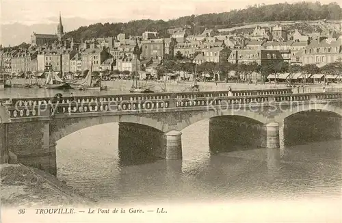 AK / Ansichtskarte Trouville Deauville Le Pont de la Gare Trouville Deauville