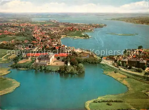 AK / Ansichtskarte Schleswig_Schlei Schlossinsel mit Schloss Gottorp Fliegeraufnahme Schleswig_Schlei