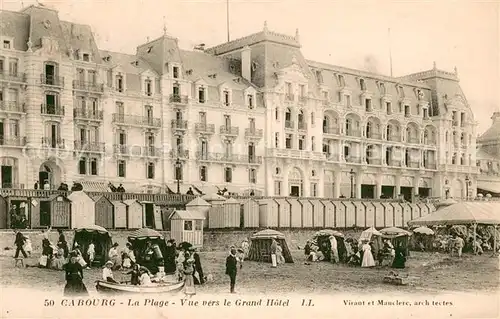 AK / Ansichtskarte Cabourg La plage vue vers le Grand Hotel Cabourg