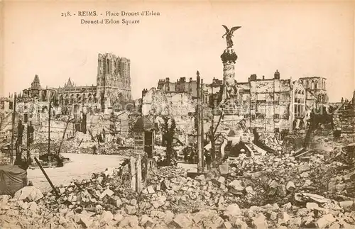 AK / Ansichtskarte Reims_Champagne_Ardenne Place Drouet d Erlon Cathedrale Ruines Grande Guerre Truemmer 1. Weltkrieg Reims_Champagne_Ardenne