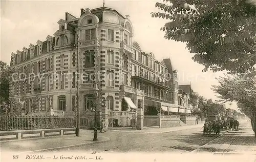 AK / Ansichtskarte Royan_Charente Maritime Grand Hotel Royan Charente Maritime